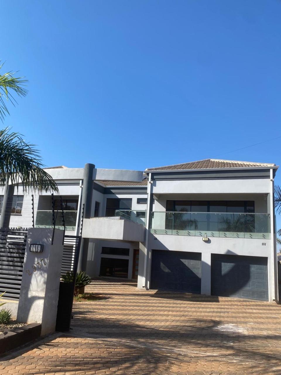 Holiday Villa هراري المظهر الخارجي الصورة